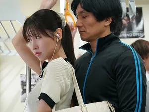 Cậu thanh niên phải lòng cô giáo nhưng rồi bố anh lại tái hôn với cô ấy…